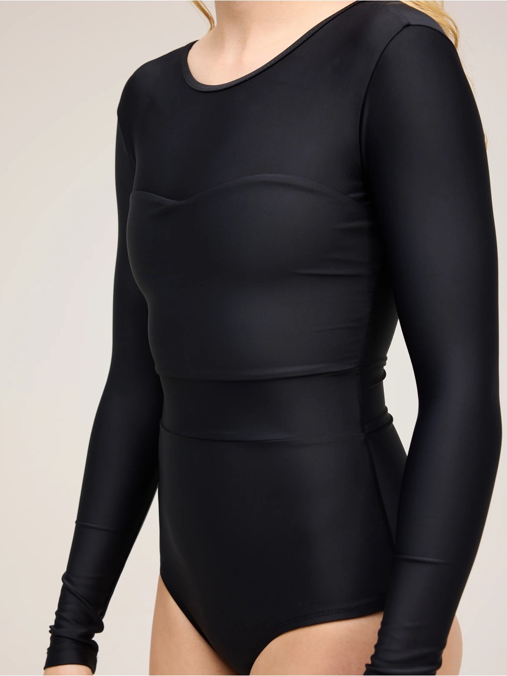 Seea | Hermosa One Piece | Black - Picture 2 of 11